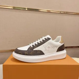 Louis Vuitton LV Trainer Zapatillas Blancas y Marrones de Bajo con Monograma de Lona Estilo de Vida