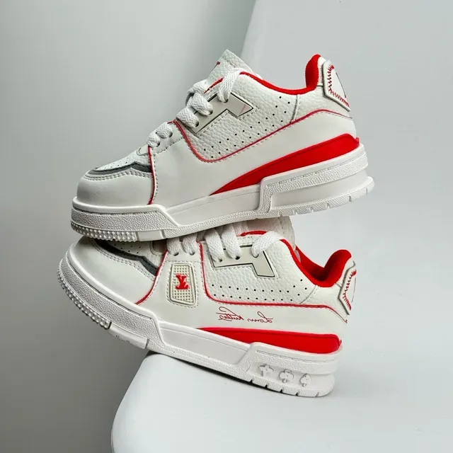 Louis Vuitton LV Trainer White Green Layered Leather Construction Perforated Toe Box Lifestyle Sneakers 15