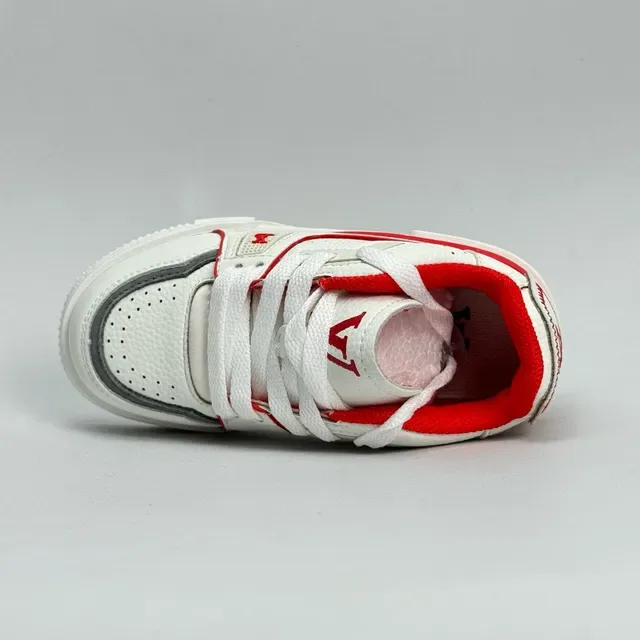Louis Vuitton LV Trainer White Green Layered Leather Construction Perforated Toe Box Lifestyle Sneakers 16