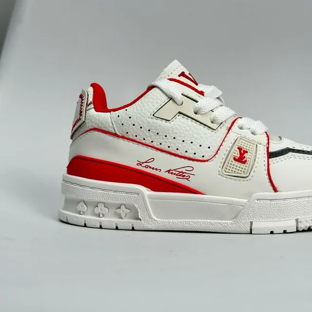 Louis Vuitton LV Trainer White Green Layered Leather Construction Perforated Toe Box Lifestyle Sneakers 18