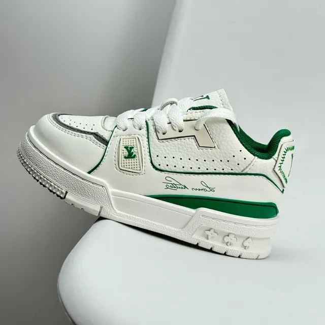 Louis Vuitton LV Trainer White Green Layered Leather Construction Perforated Toe Box Lifestyle Sneakers 21