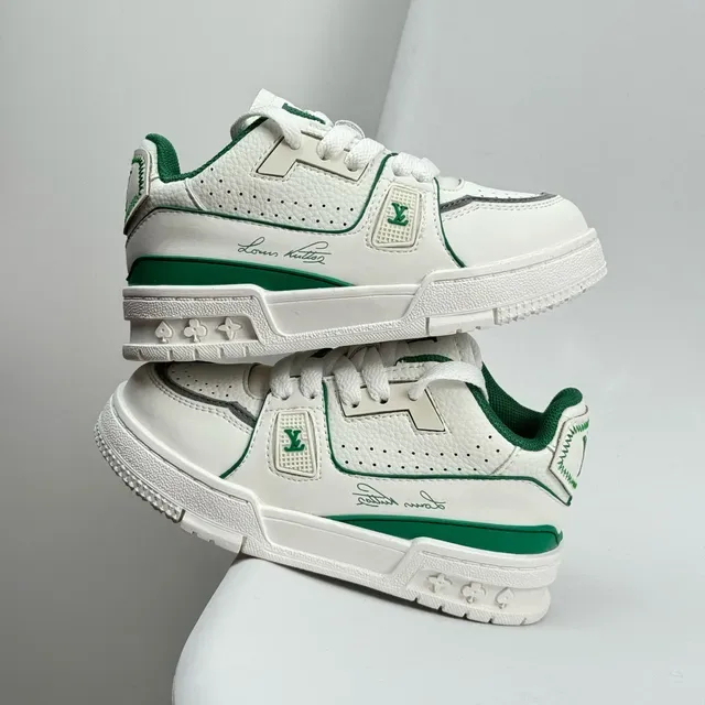 Louis Vuitton LV Trainer White Green Layered Leather Construction Perforated Toe Box Lifestyle Sneakers 23