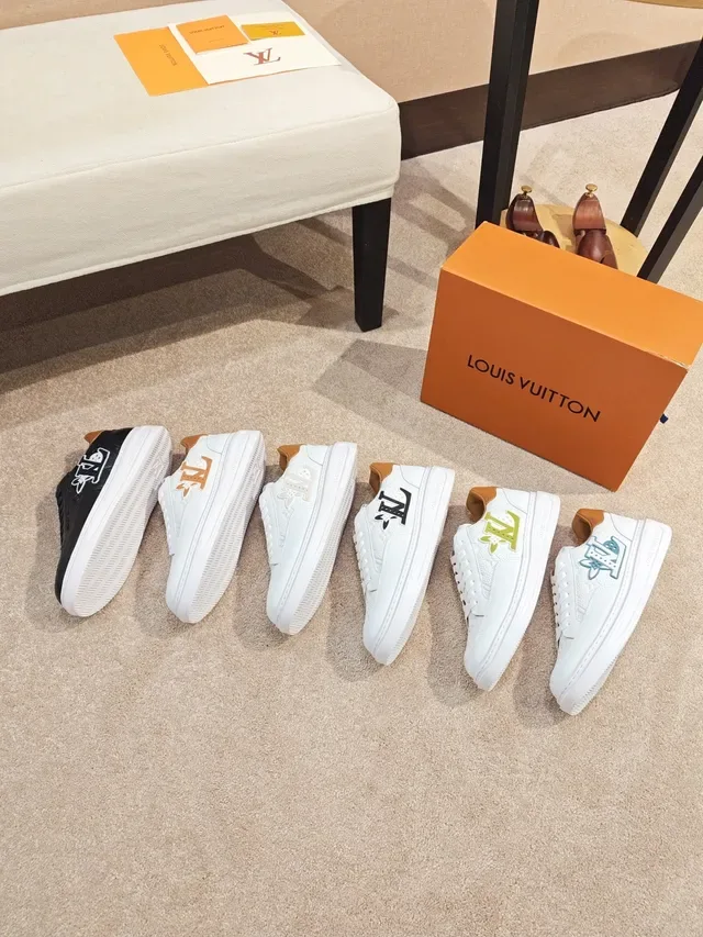 Louis Vuitton LV Trainer White Green Monogram Leather Upper Bold Logo Lifestyle Sneakers 2