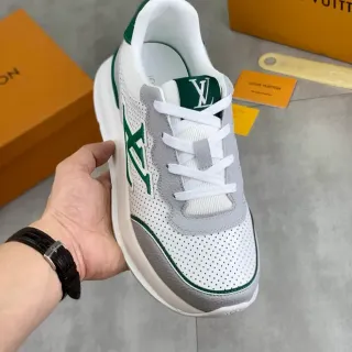 লুইস ভিটন LV Trainer সাদা সবুজ পারফোরেটেড মেশ ধূসর চামড়ার ওভারলে লাইফস্টাইল স্নিকার