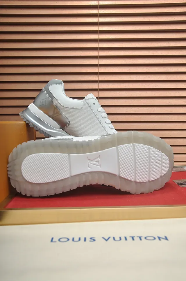 Louis Vuitton LV Trainer Blanc Argent Monogrammed Overlays Maille Et Cuir Supérieur Chaussures Lifestyle 3