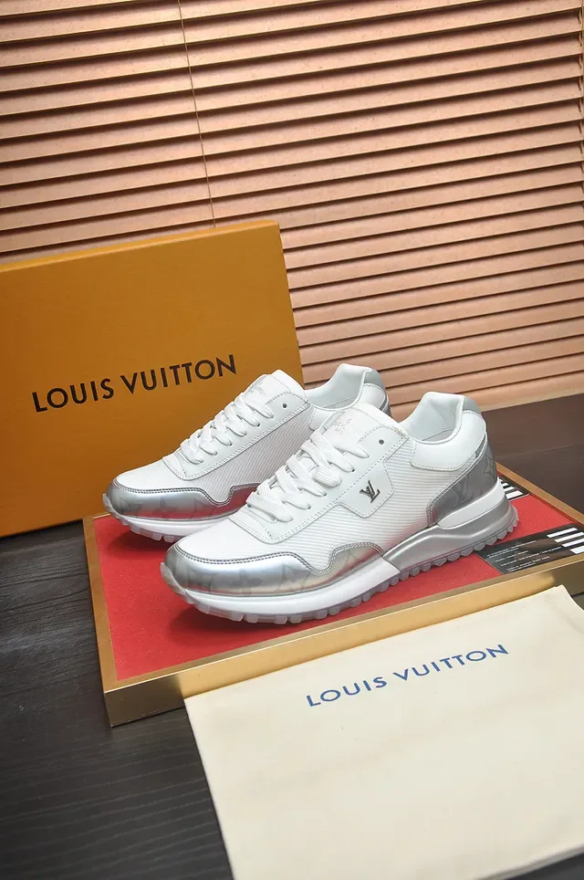 Louis Vuitton LV Trainer Blanc Argent Monogrammed Overlays Maille Et Cuir Supérieur Chaussures Lifestyle 4