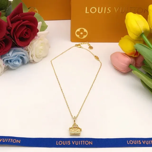 Louis Vuitton Mini Handbag Charm Gold-Tone Necklace 4