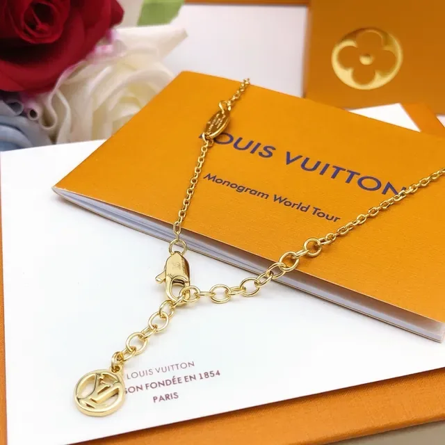 Louis Vuitton Mini Handbag Charm Gold-Tone Necklace 8
