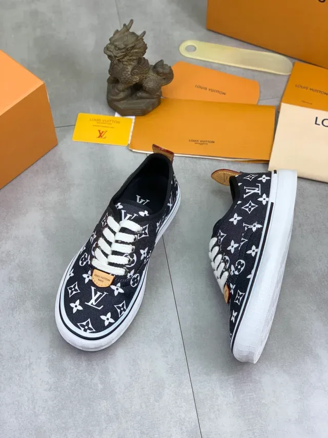 Louis Vuitton Monogram Canvas Low-Top Skateboard Shoes 5