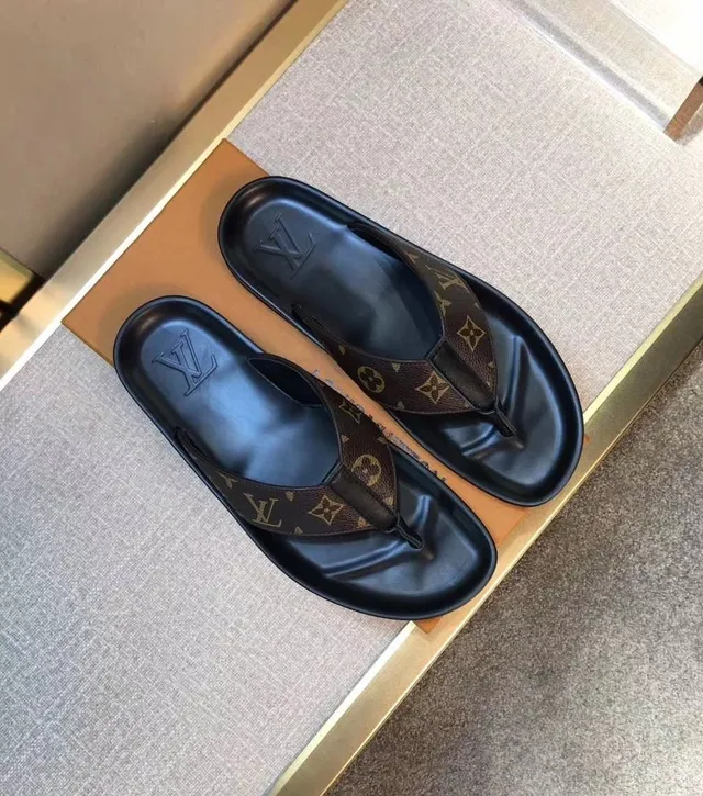 Louis Vuitton Monogram Canvas Thong Slippers 3