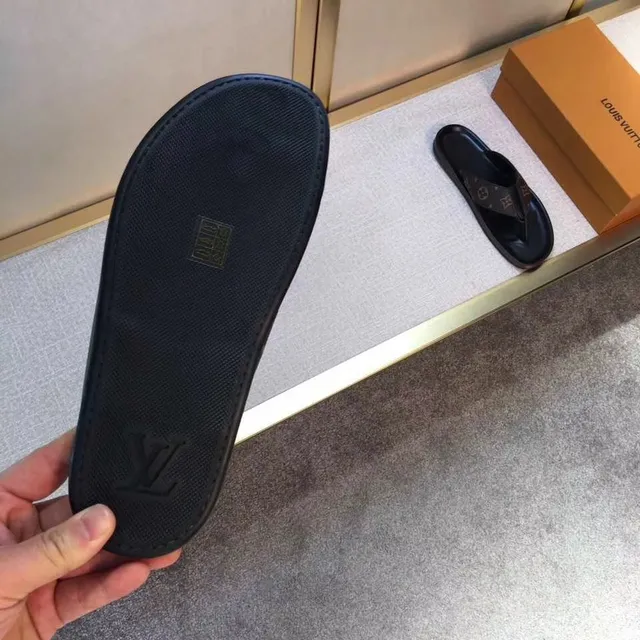 Louis Vuitton Monogram Canvas Thong Slippers 4