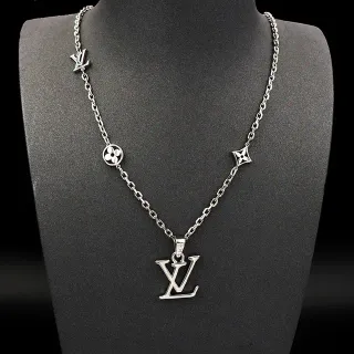 Collar Louis Vuitton Monogram Cadena Multi-Charm Silver