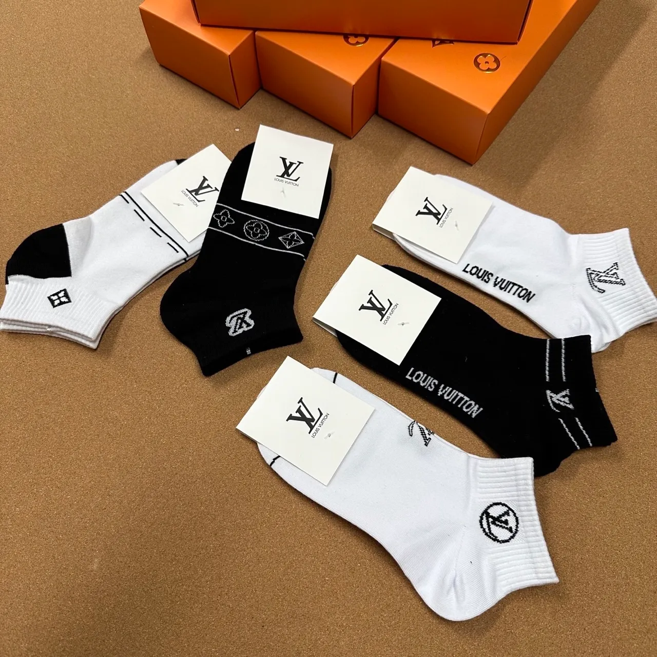 Louis Vuitton Monogram Embroidered Ankle Socks 2