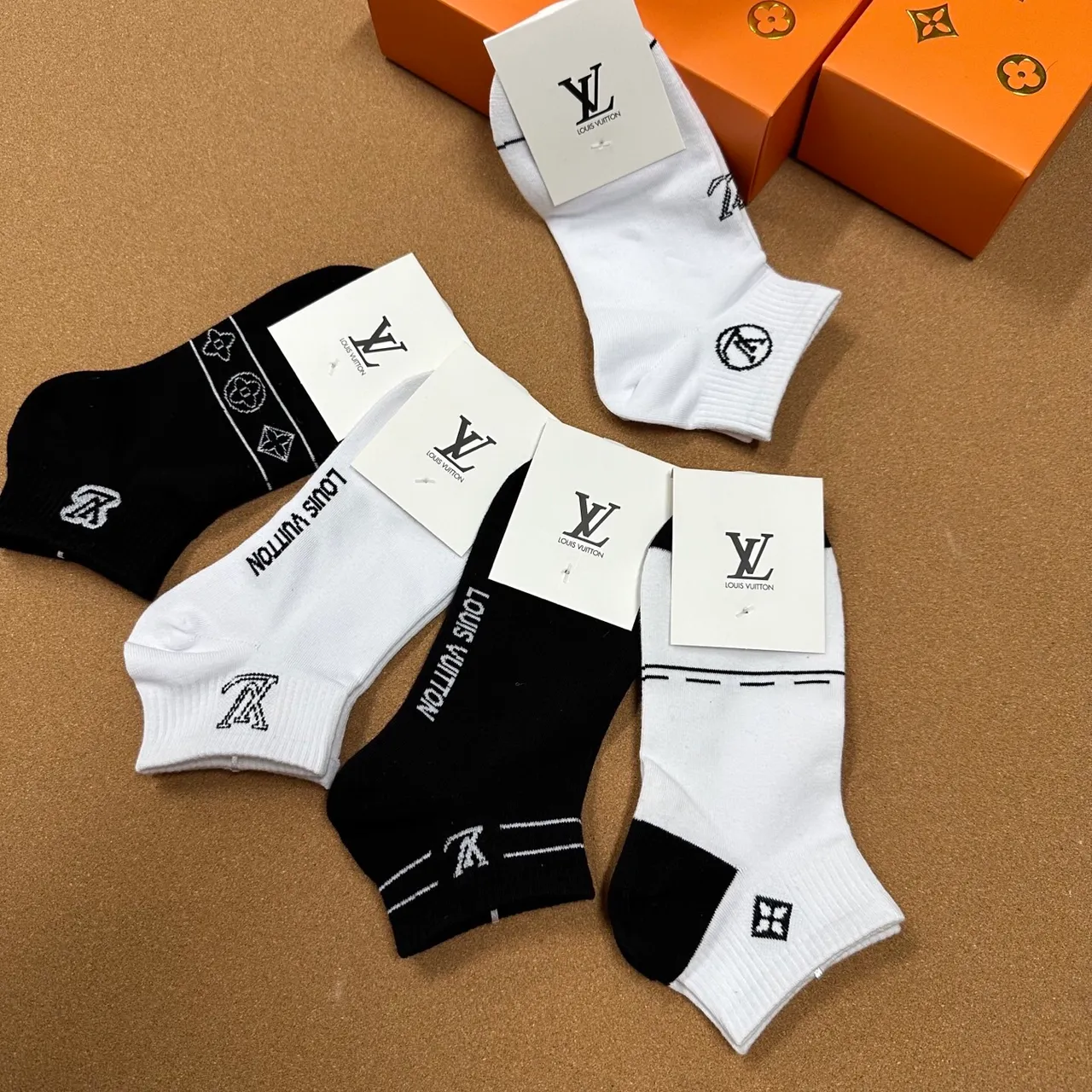 Louis Vuitton Monogram Embroidered Ankle Socks 3