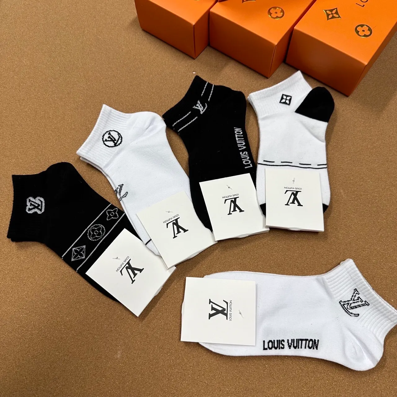 Louis Vuitton Monogram Embroidered Ankle Socks 5
