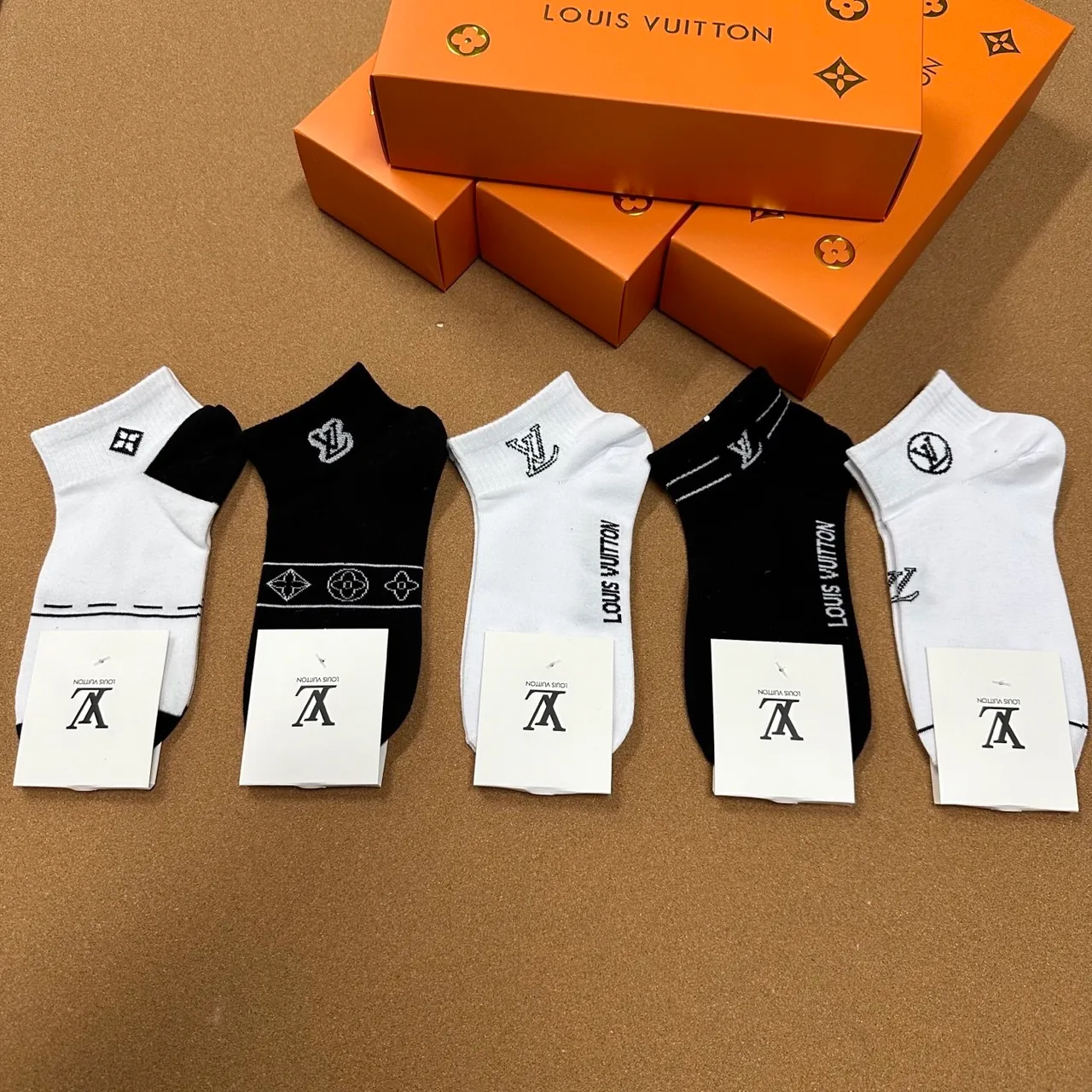 Louis Vuitton Monogram Embroidered Ankle Socks 6