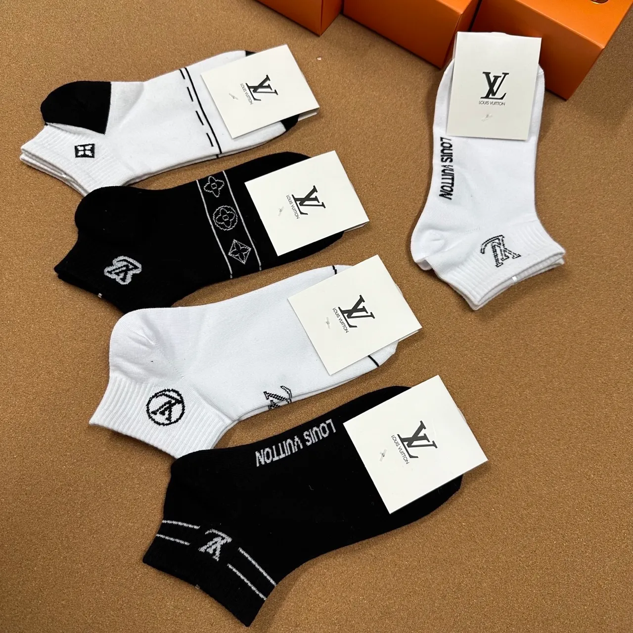 Louis Vuitton Monogram Embroidered Ankle Socks 7