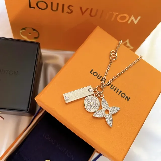 Louis Vuitton Monogram Flower and Star Charm Gold-Tone Crystal Necklace 8