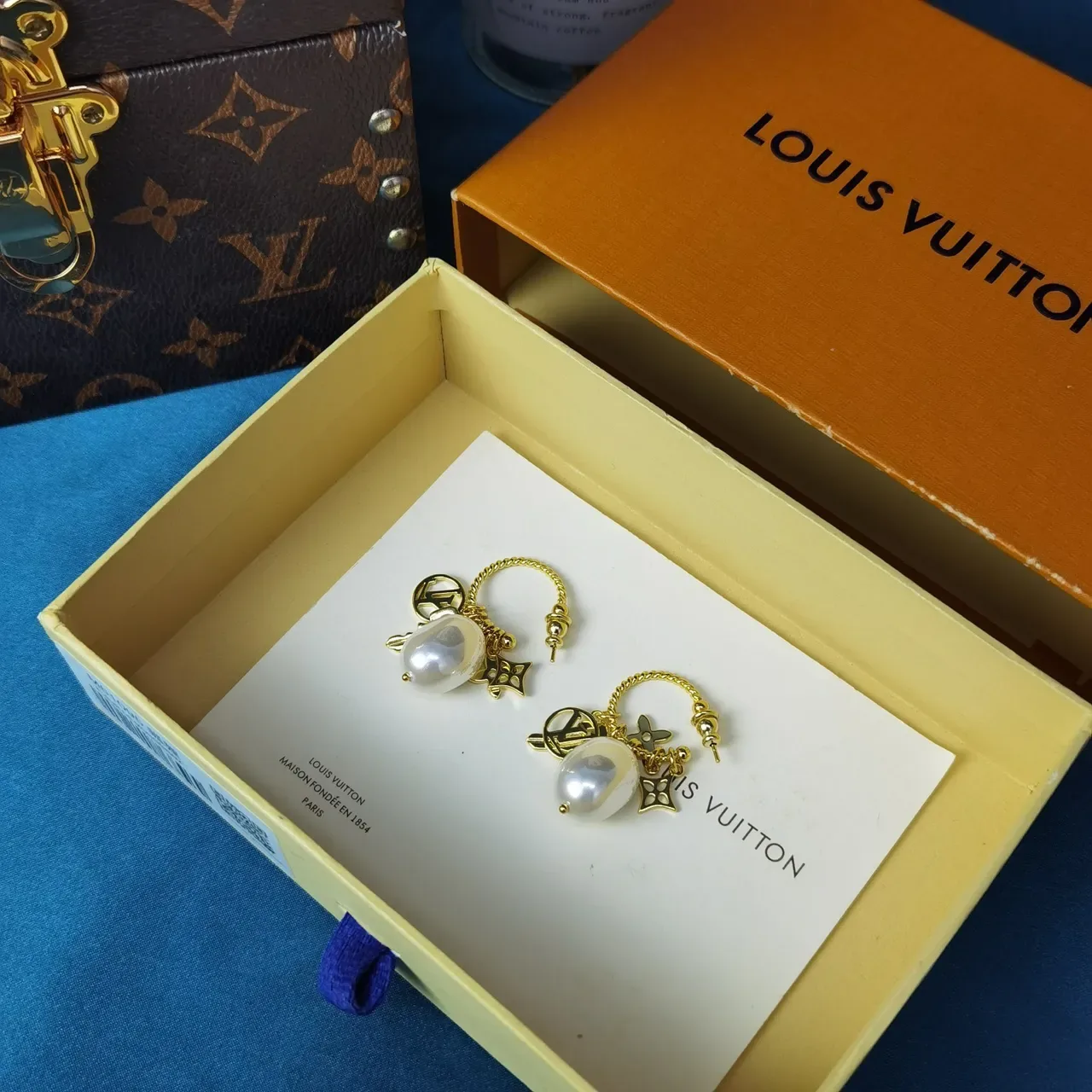 Louis Vuitton Monogram Flower Baroque Pearl Gold-Tone Earrings 2