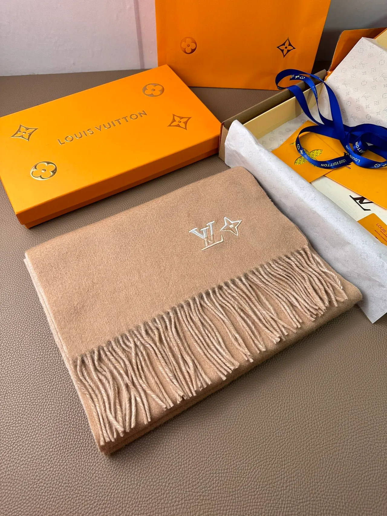 Louis Vuitton Monogram Flower Embroidered Beige Cashmere Scarf 4