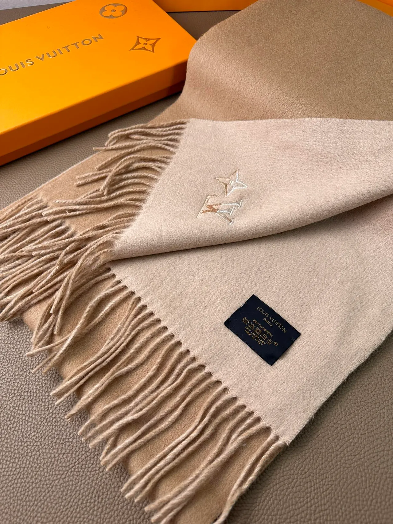Louis Vuitton Monogram Flower Embroidered Beige Cashmere Scarf 9