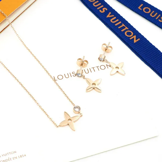 Louis Vuitton Monogram Flower Gold Transparent Pendant Necklace 2