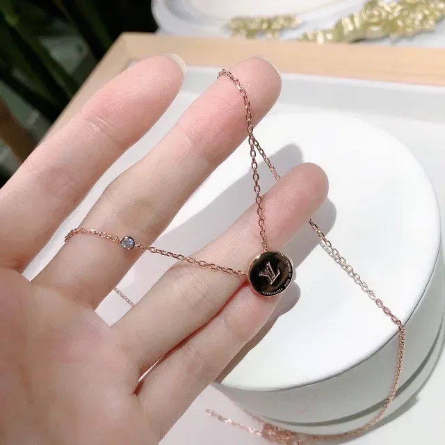 Louis Vuitton Monogram Flower Pendant Rose-Gold Necklace 5