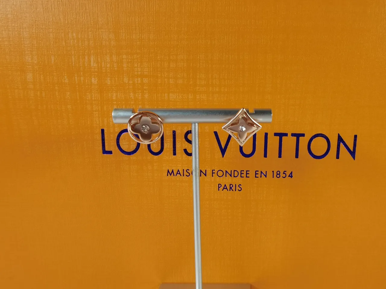 Louis Vuitton Monogram Flower Rose Gold Crystal Earrings 6