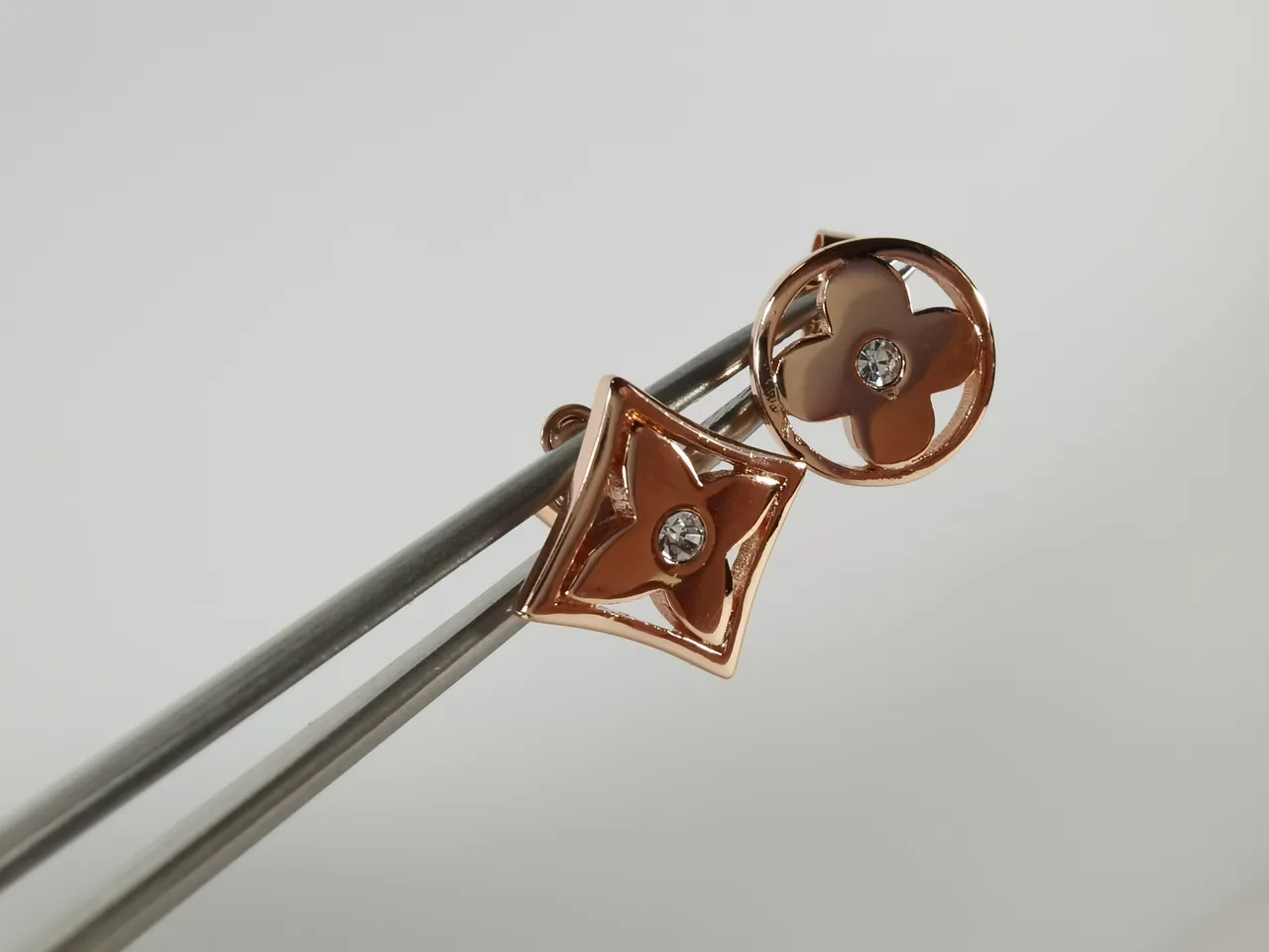 Louis Vuitton Monogram Flower Rose Gold Crystal Earrings 7