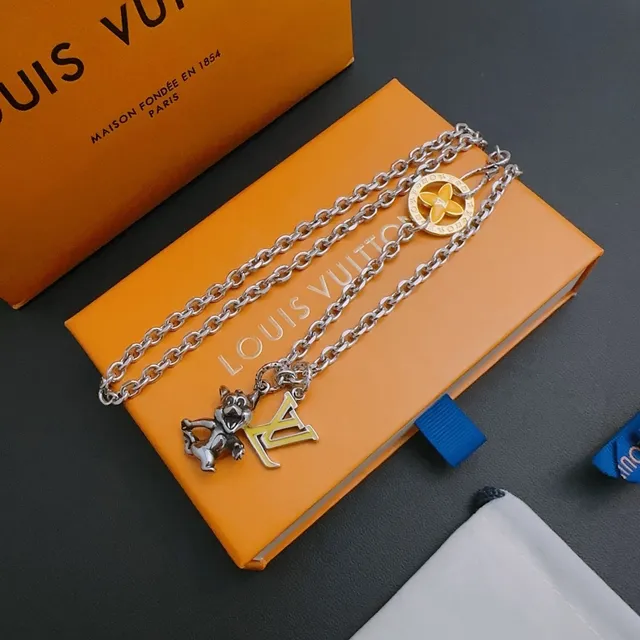 Louis Vuitton Monogram Flower Silver Yellow Curb Chain Enamel Pendant Necklace 8