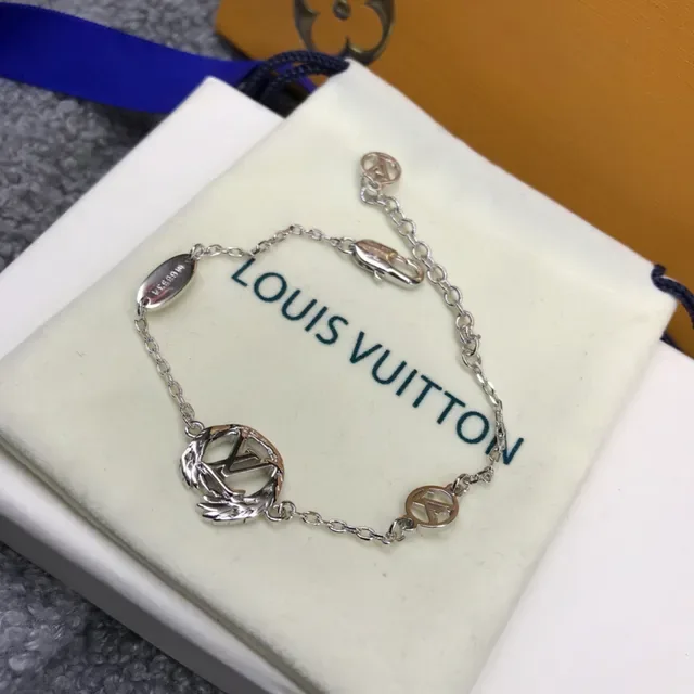 Louis Vuitton Monogram Icons Gold-Tone Chain Bracelet 3
