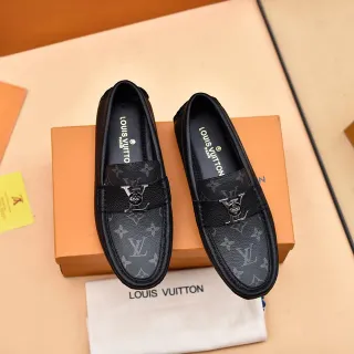 লুইস ভিটন Monogram লেদার LV Buckle লুফার্স