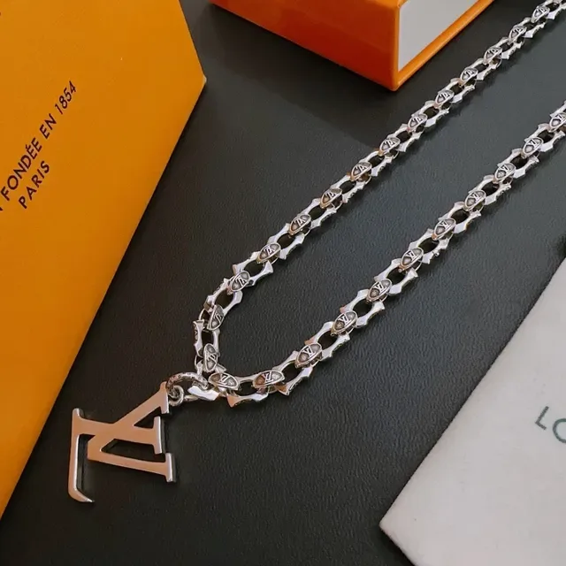 Louis Vuitton Monogram Link Chain Silver Large LV Pendant Necklace 6