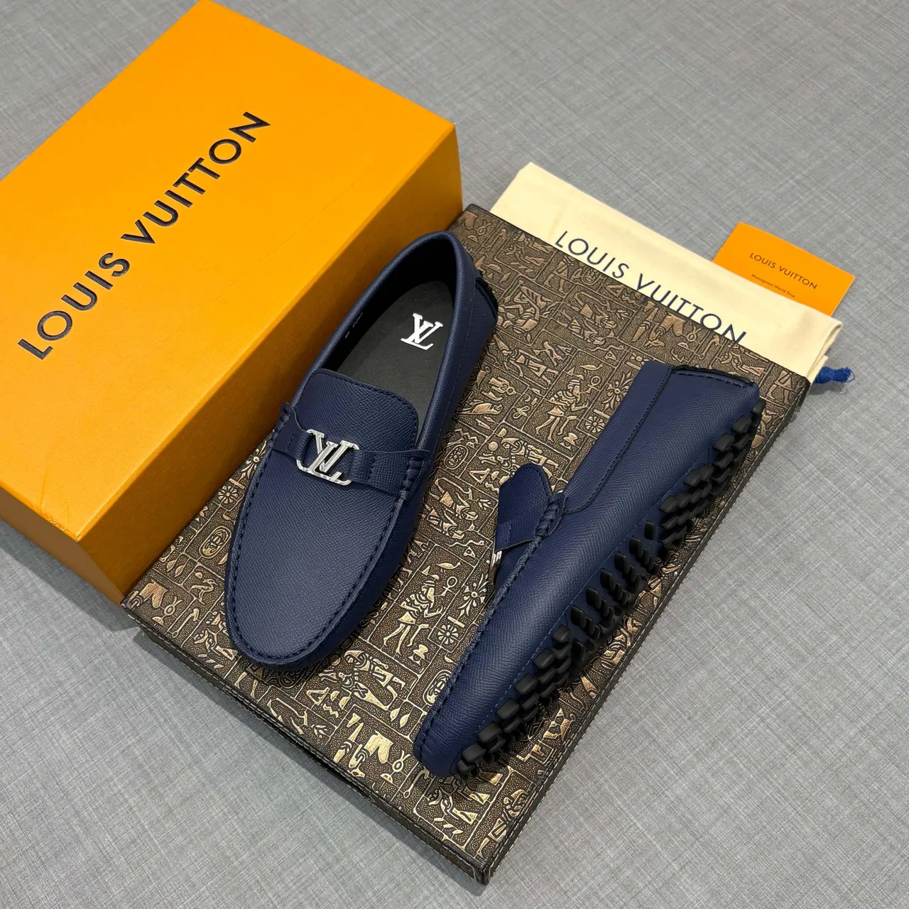 Louis Vuitton Navy Silver Textured Grain Leather Metal LV Buckle Loafer 2