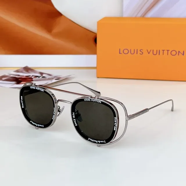 Louis Vuitton Oval-Angular Metal Frame Sunglasses 7