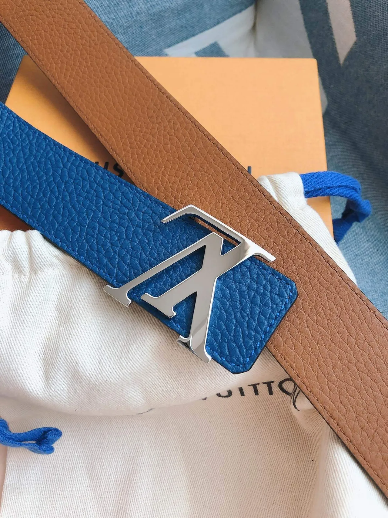 Louis Vuitton Oversized LV Monogram Buckle Blue Pebbled Leather Belt 6