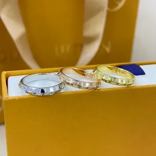 Louis Vuitton Pavé Square-Cut Stone Stackable Rings