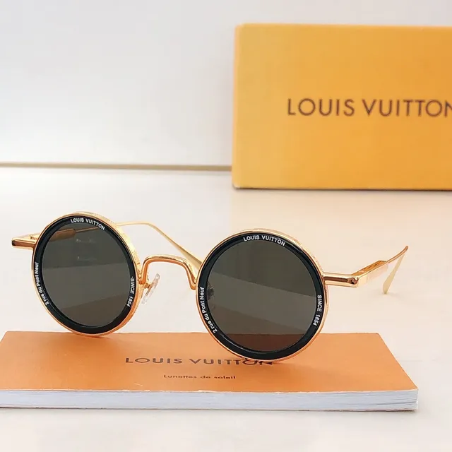 Louis Vuitton Round Monogram Mirrored Sunglasses 4