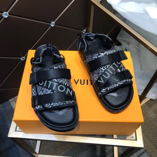 Sandálias casuais Louis Vuitton Run Away Monogram-Print pretas 7