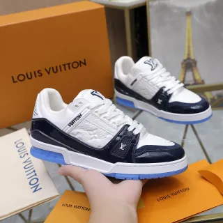 Louis Vuitton Run Away zapatillas lifestyle blancas y azul marino