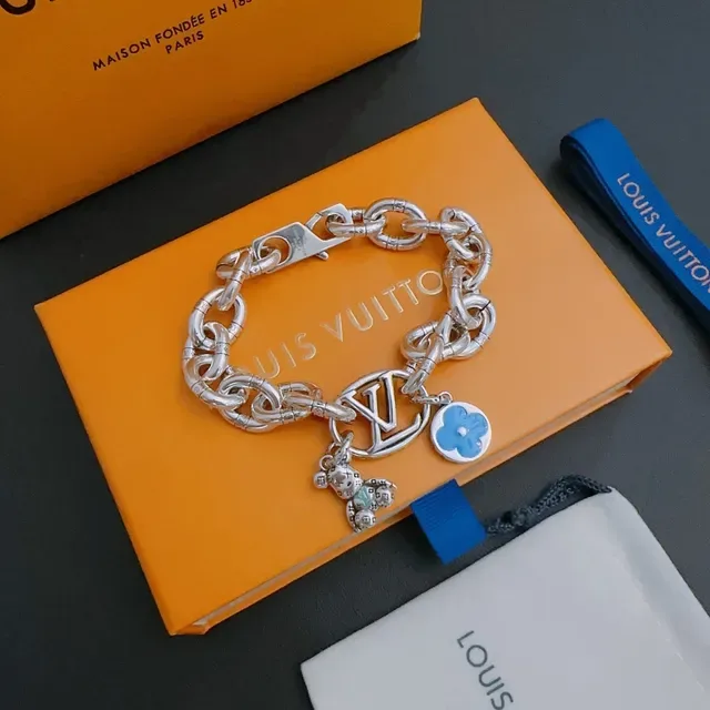 Louis Vuitton Silver Blue Chunky Oval-Link Chain Engraved LV Monogram Bracelet 3