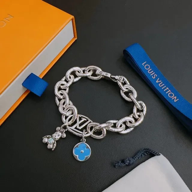 Louis Vuitton Silver Blue Chunky Oval-Link Chain Engraved LV Monogram Bracelet 6