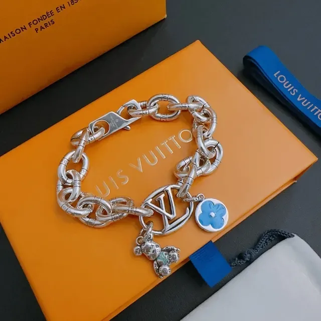Louis Vuitton Silver Blue Chunky Oval-Link Chain Engraved LV Monogram Bracelet 9