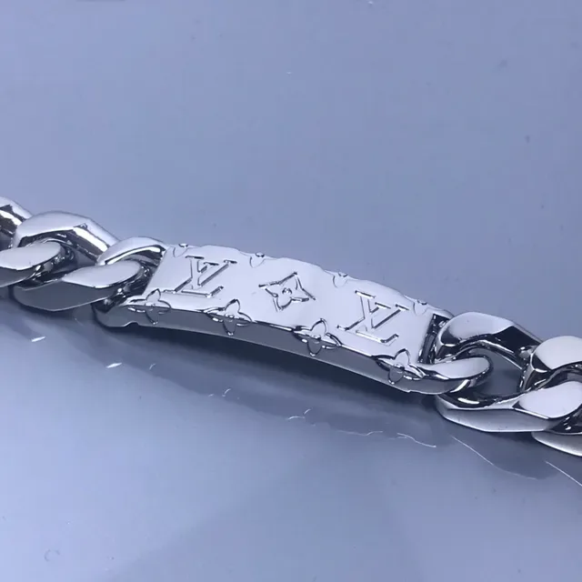 Louis Vuitton Silver Chunky Curb-Link Chain Engraved Monogram Plate Bracelet 4