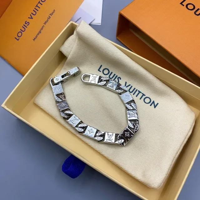 Louis Vuitton Silver Chunky Curb-Link Monogram-Engraved Necklace 4