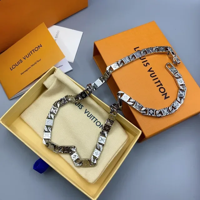 Louis Vuitton Silver Chunky Curb-Link Monogram-Engraved Necklace 5