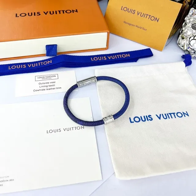 Louis Vuitton SPLIT Blue Textured Leather Bracelet 7