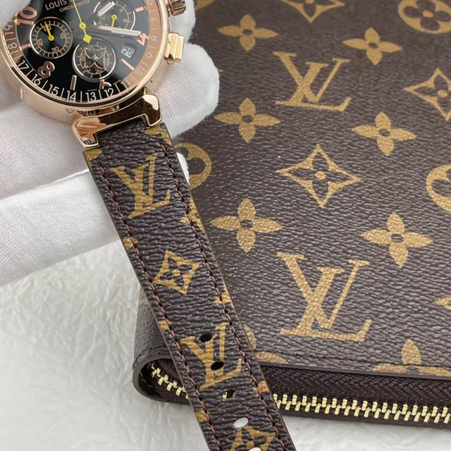 Louis Vuitton Tambour Chronograph Cadran Noir Boîtier Or Rose Bracelet Monogramme Montre Mécanique 4