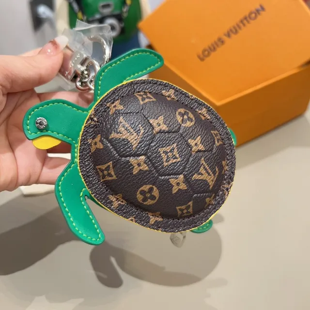 Louis Vuitton Porte-monnaie Tortue Vert Marron Monogrammé Cuir Sac Bandoulière 7