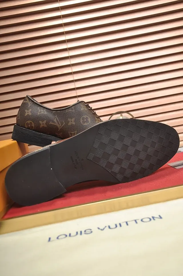 Louis Vuitton Two-Tone Monogram Canvas Cap-Toe Oxford Shoes 3